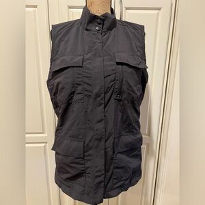 Travel smith black  safari vest SZ L RFID